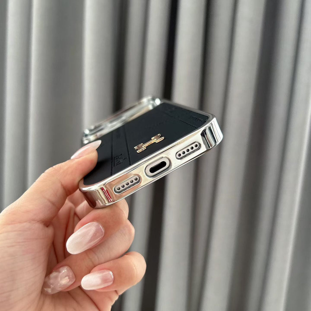 Luxury Classic H Case for iPhone 13-18 Pro & Pro Max