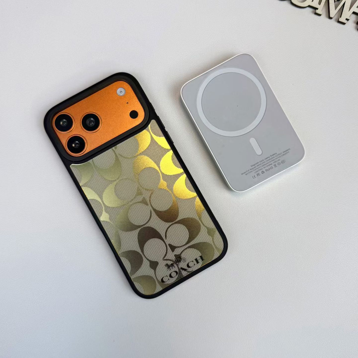 Classic Signature Stripe Pattern Case - iPhone 12-18 Pro & Pro Max