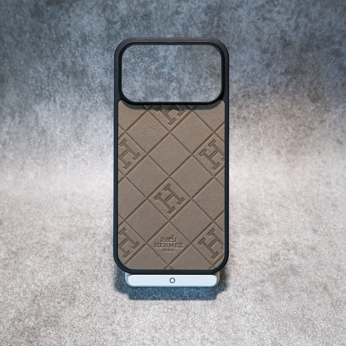 Stamped Diamond Leather Case - iPhone 12-18 Pro & Pro Max