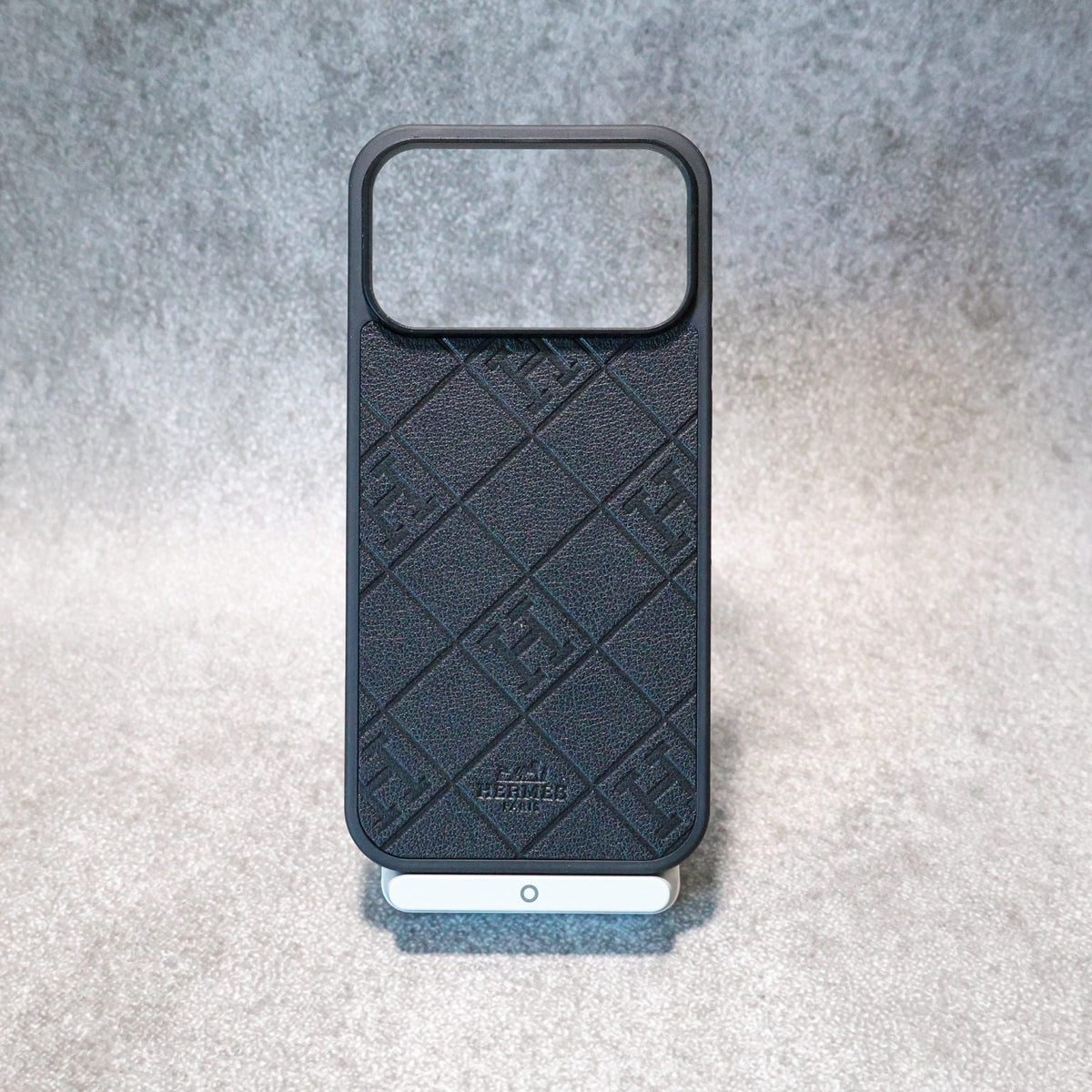 Stamped Diamond Leather Case - iPhone 12-18 Pro & Pro Max