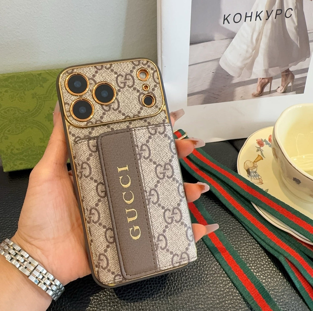 Classic Vertical Bar Charm Case - iPhone 12-18 Pro & Pro Max