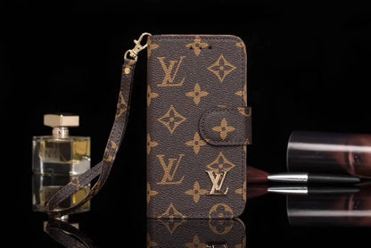 Classic Pattern Executive Leather Wallet Case with Wrist Strap