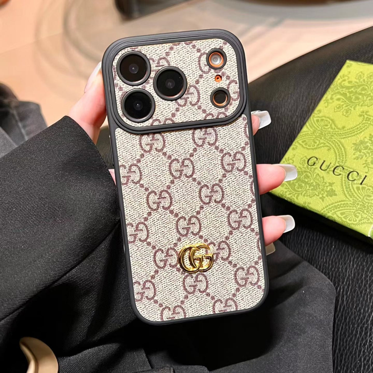 Luxury Minimal Classic Pattern Case - iPhone 12-18 Pro & Pro Max